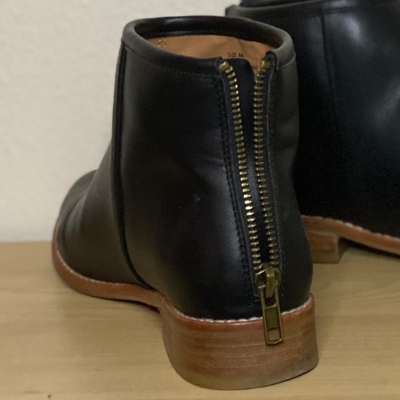 Low key black bootie - Picture 3 of 8